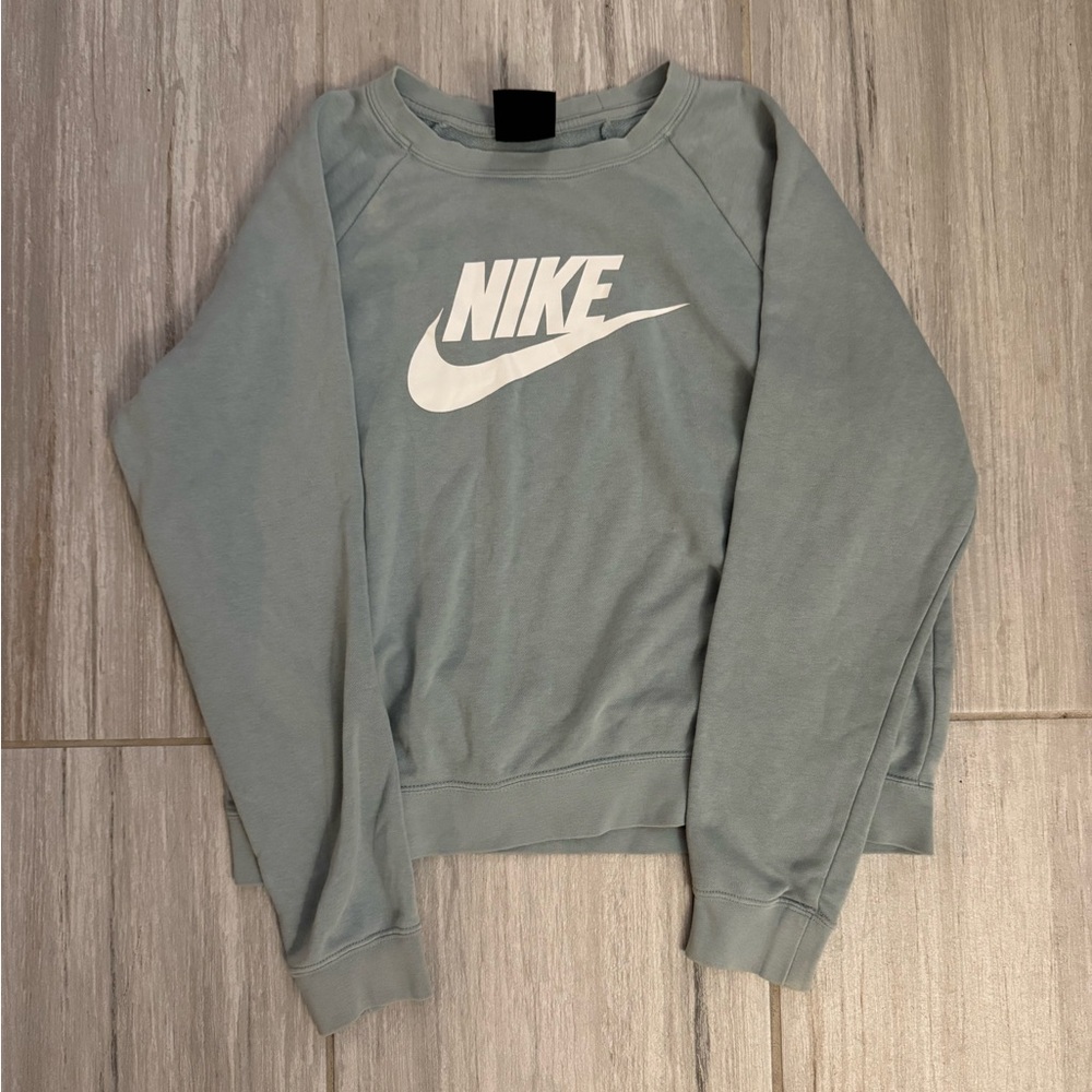 nike grey and blue sweatshirt crewneck